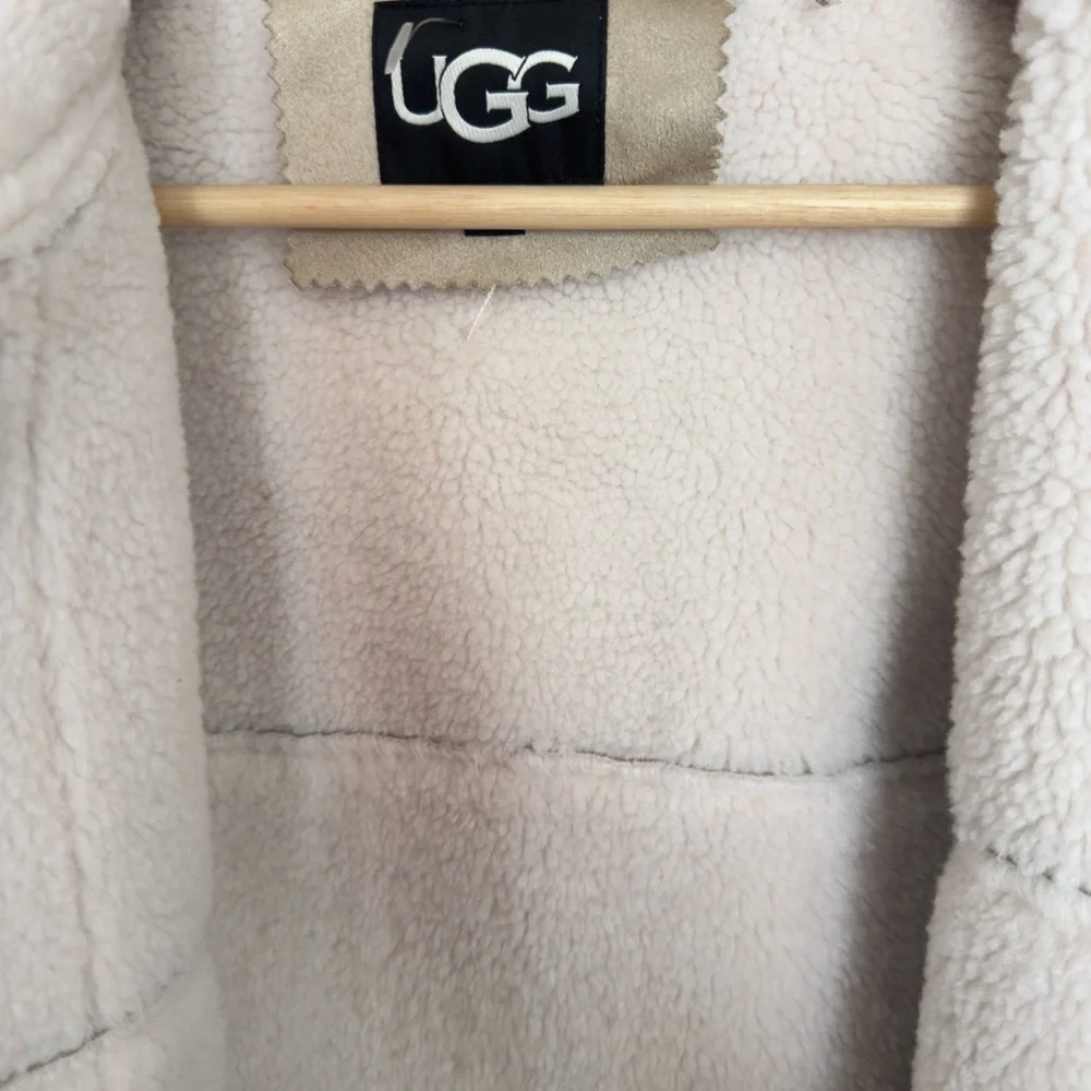 NEW!! UGG  Coat in Cream and Tan Vegan - Picture 10 of 10
